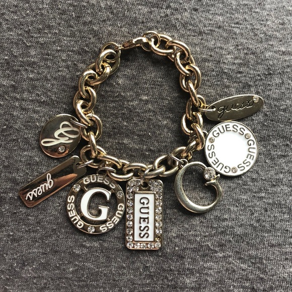 Guess Bracelet -Charm